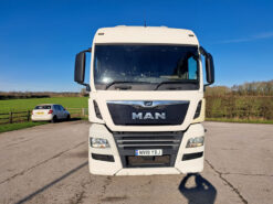 man tgx 26.500 tractor unit 6x2 auto 2019 260205
