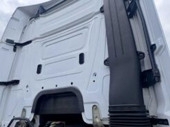 mercedes actros tractor unit 6x2 auto 2021 260501