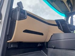 mercedes actros tractor unit 6x2 auto 2021 260501
