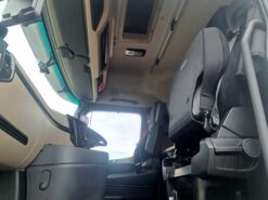 mercedes actros 2545 big space tractor unit 6x2 auto 2021 260602