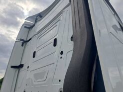 mercedes actros 2545 big space tractor unit 6x2 auto 2021 260602